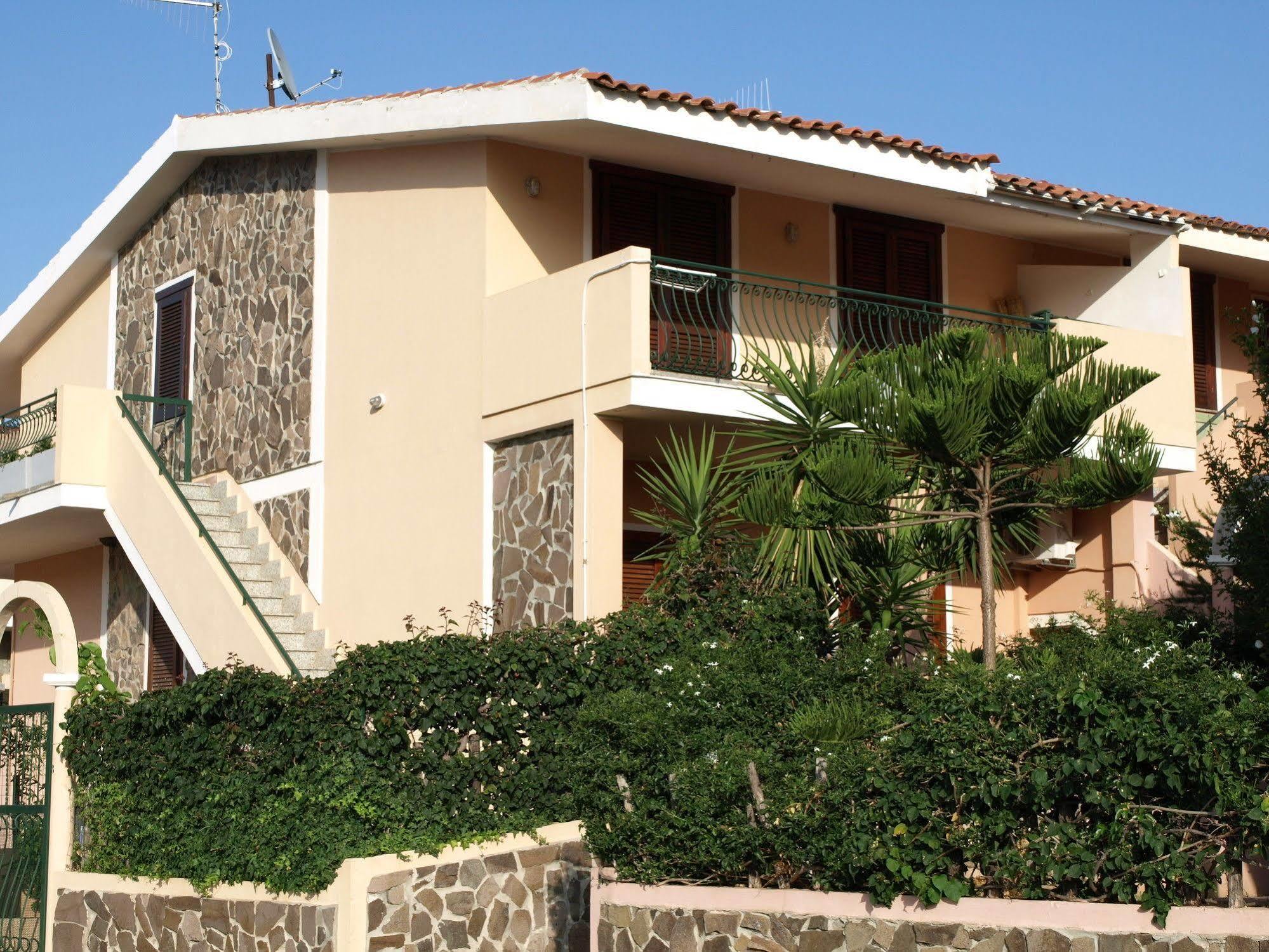 Appartamenti Simius Villasimius Exteriör bild