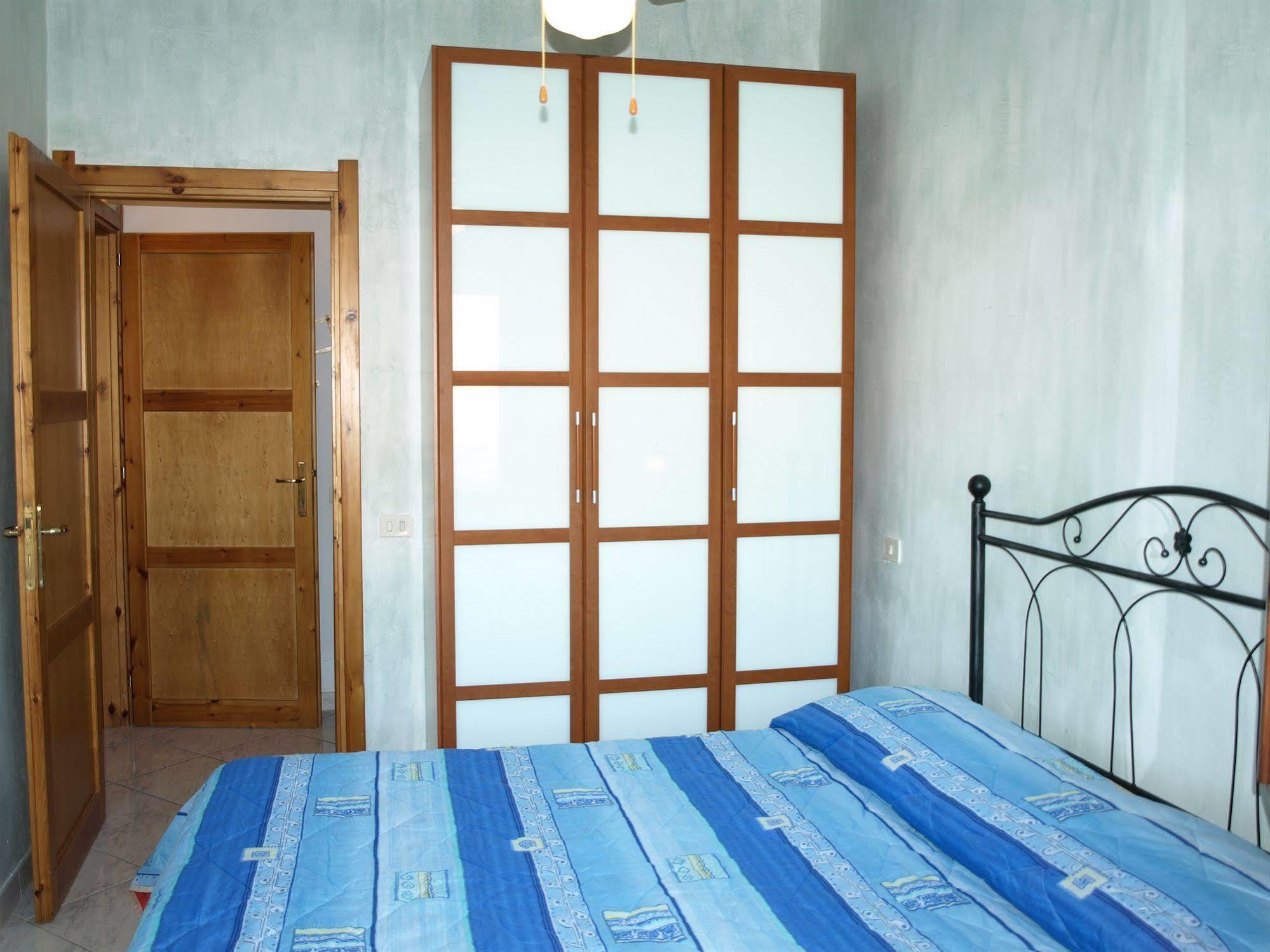 Appartamenti Simius Villasimius Exteriör bild
