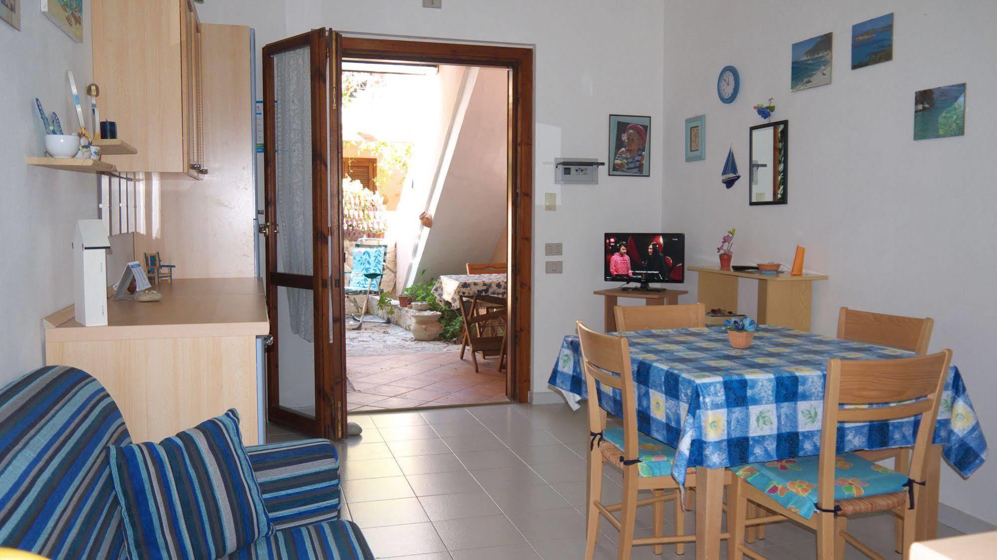 Appartamenti Simius Villasimius Exteriör bild